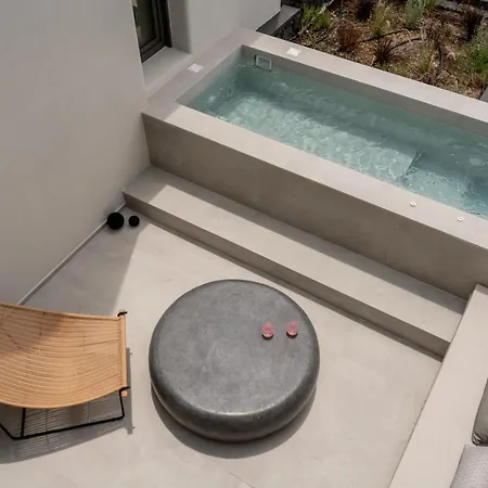 On The Square Appartamento Pýrgos