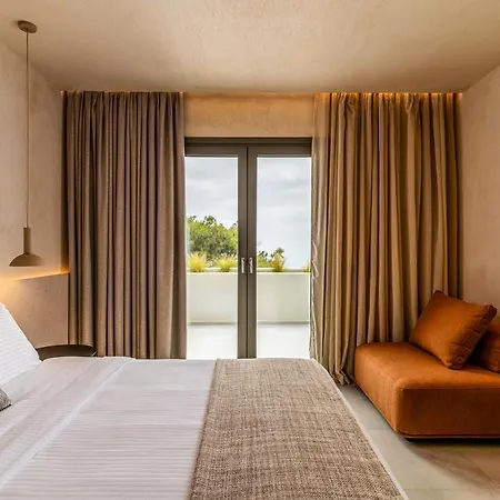 On The Square Apartman Pírgosz