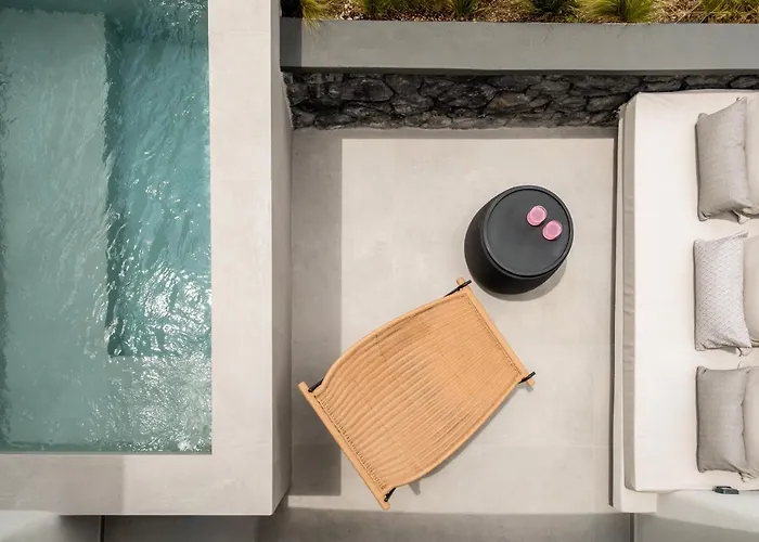 Apartment On The Square