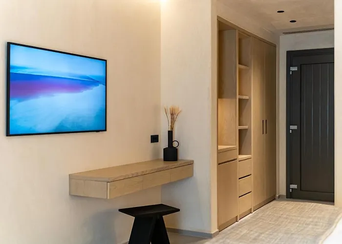 On The Square Pyrgos Kallistis