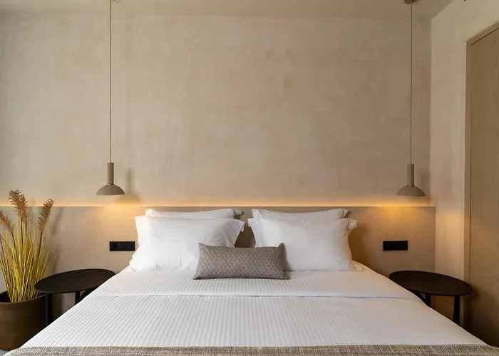 On The Square شقة Pýrgos