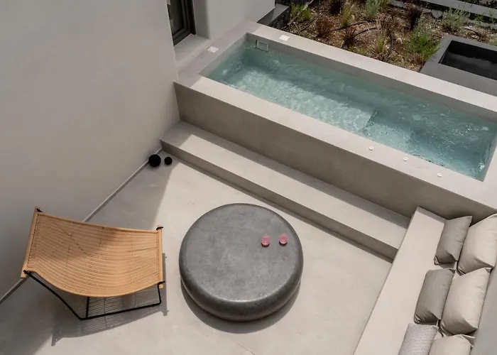 On The Square شقة Pýrgos